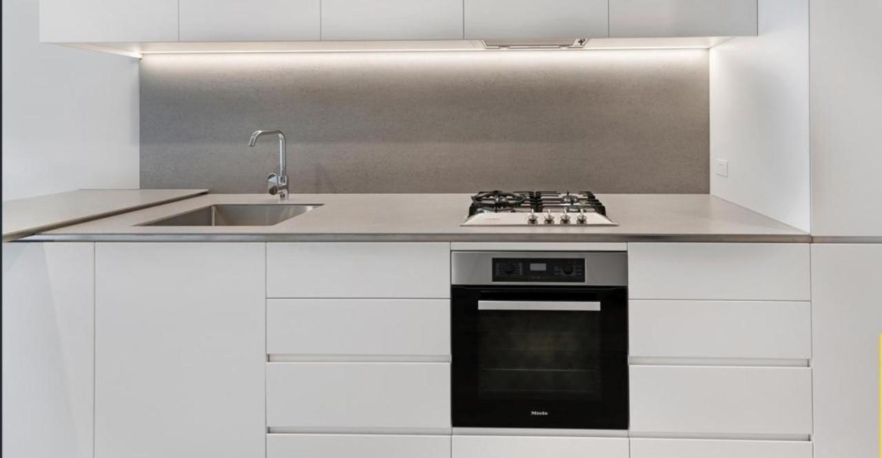 Readyset Apartments On Southbank Boulevard ملبورن المظهر الخارجي الصورة