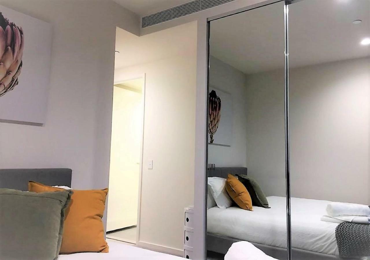 Readyset Apartments On Southbank Boulevard ملبورن المظهر الخارجي الصورة